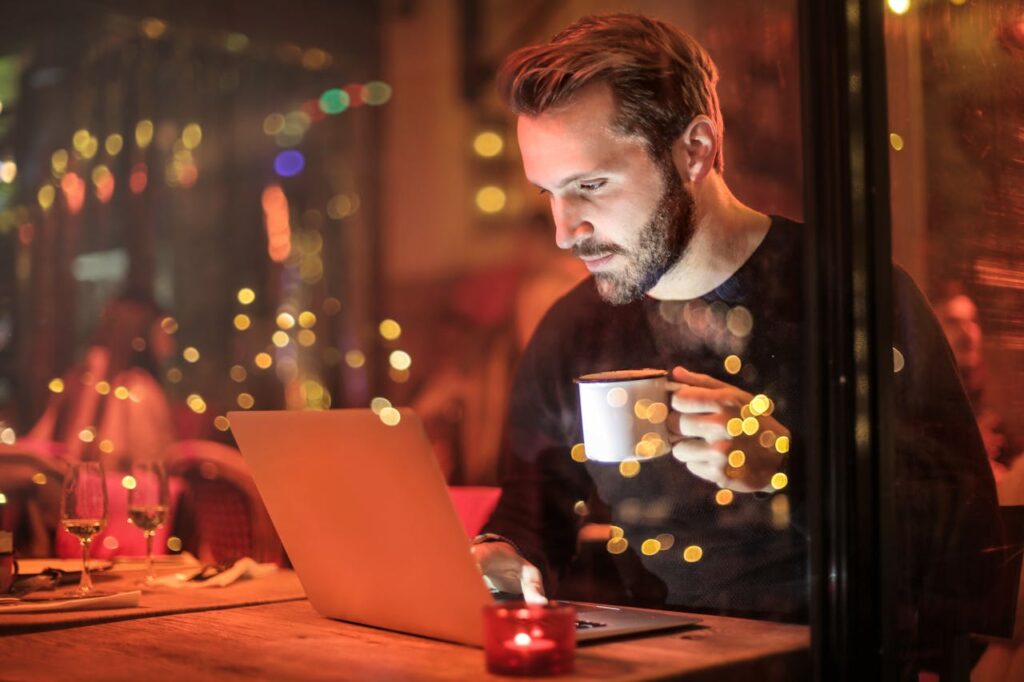 Como Ser Aprovado no Google AdSense em 2025 2 O que é o Google AdSense e como ele funciona